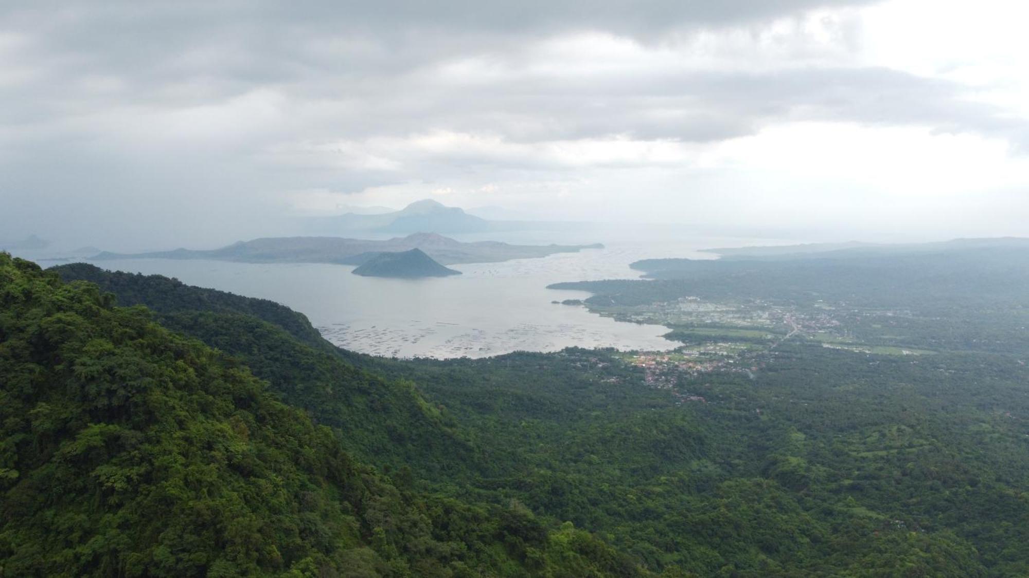 The Lakeview Suites Tagaytay City Εξωτερικό φωτογραφία